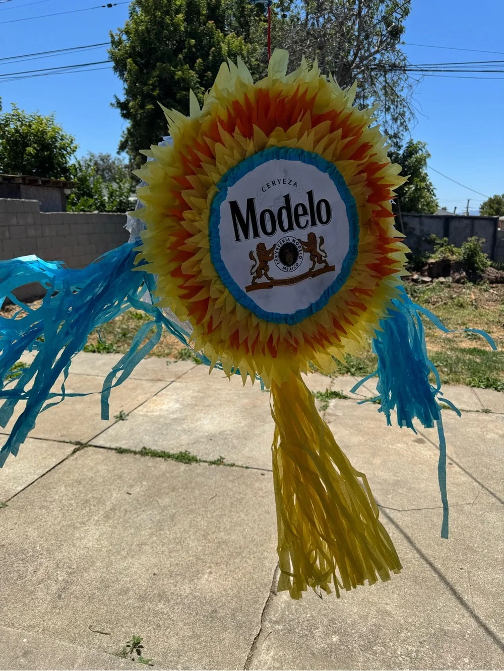 MODELO BEER PARTY PIÑATA 21 IN ROUND